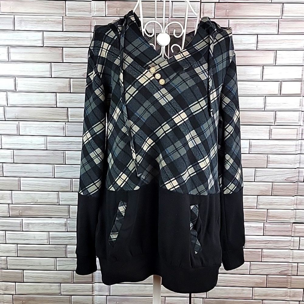 Valolia long sleeved hoodie sweatshirt Size M